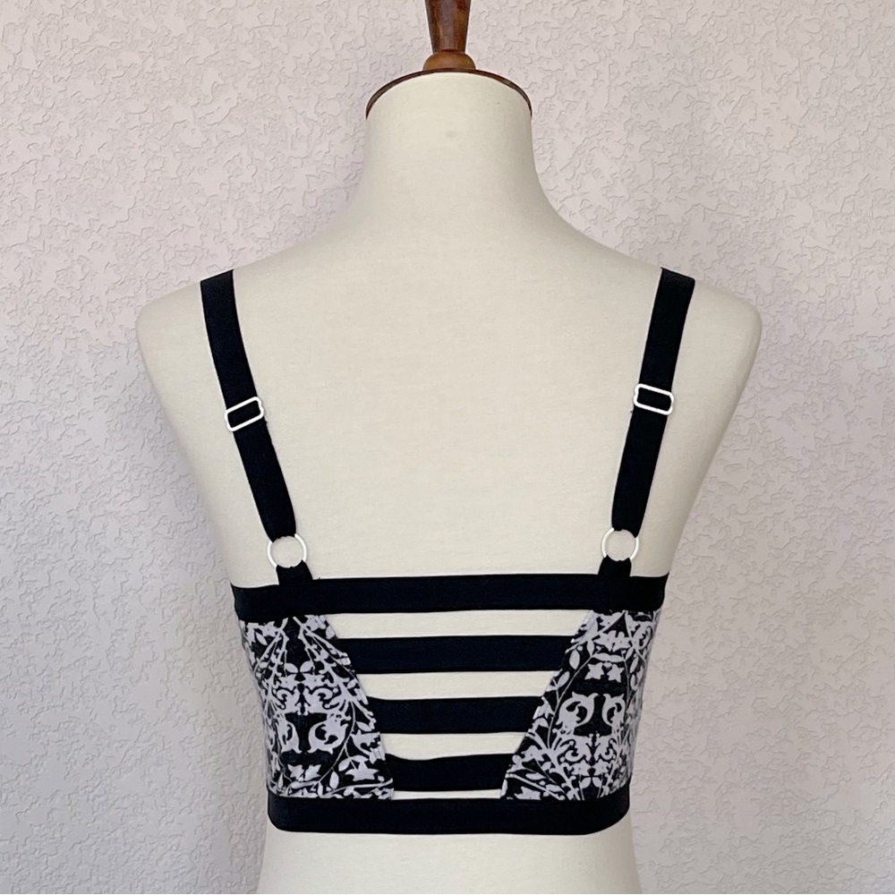 Intimately by Free People black and white floral print bralette top - Picture 2 of 2